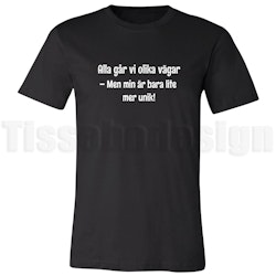 T-shirt Alla går vi olika vägar – en hyllning till din egen riktning