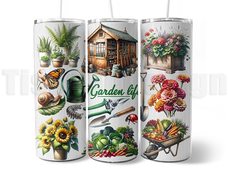 Vit 20 oz (ca 600 ml) tumbler med trädgårdsmotiv: växthus, blommor, grönsaker och redskap. Idealisk termosmugg med lock.