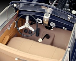 Revell Model Set Luxury Class Car Admiral