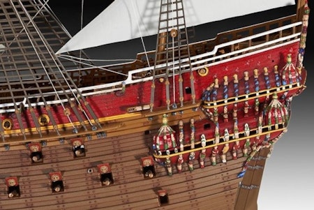 Revell Gift Set Royal Swedish Warship VASA
