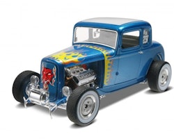 Revell 1932 Ford 5 Window Coupe 2n1