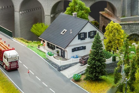 Faller Renovated detached house