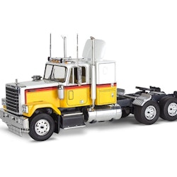 Revell Model Chevy Bison Semi Truck