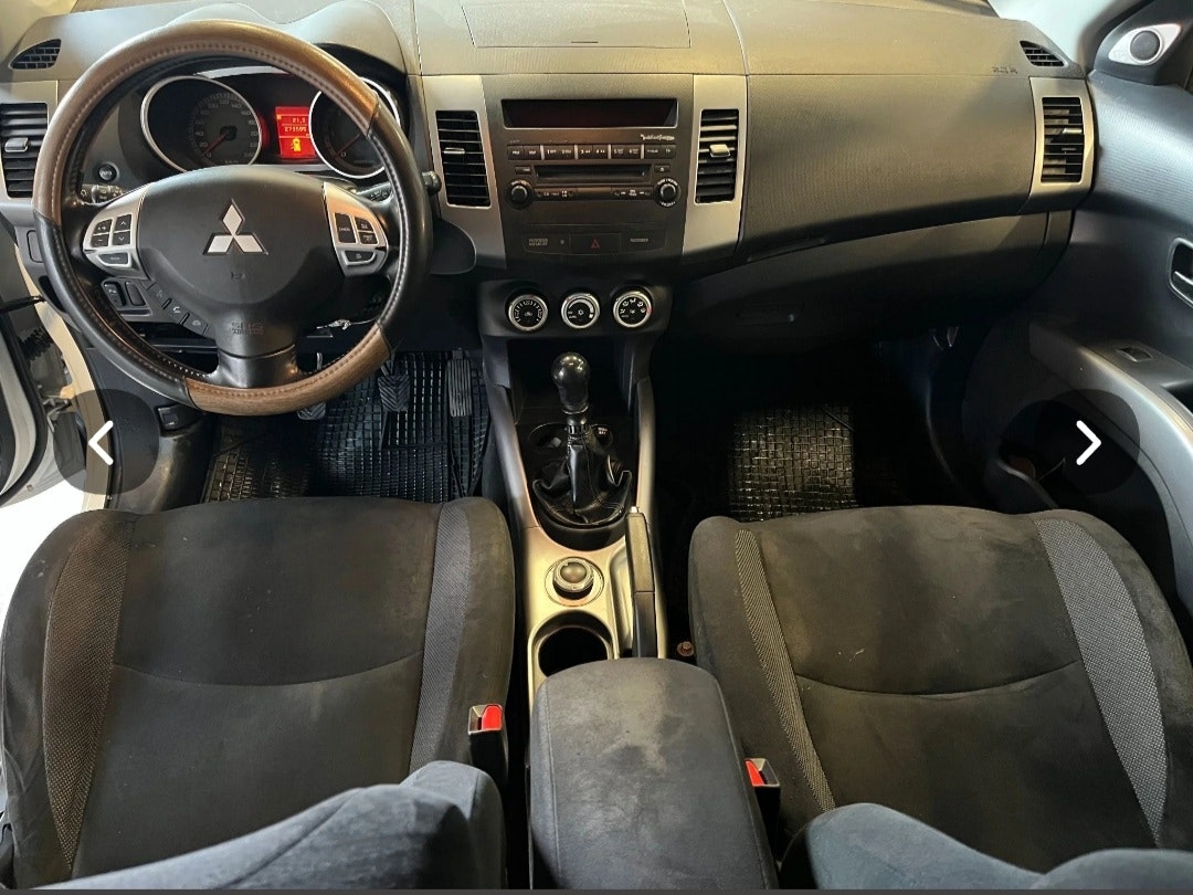 9" android 13 bilstereo Mitsubishi Outlander (2005--2011) gps wifi carplay android auto blåtand rds Dsp RAM:4GB  ROM: 64GB  4G LTE