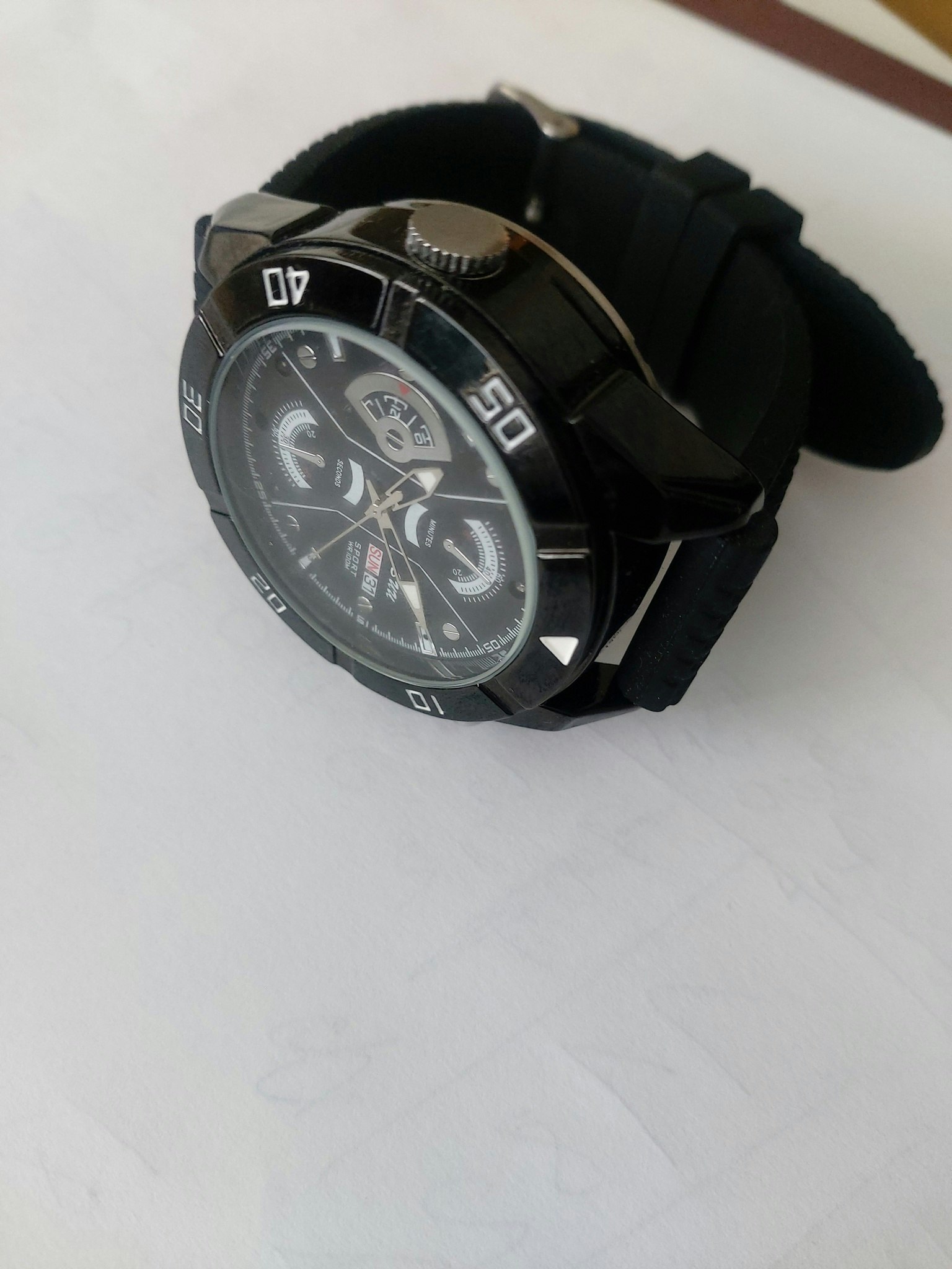128 GB Armband spionklocka med HD videokamera ,rörelsedetektering, mörkerseende