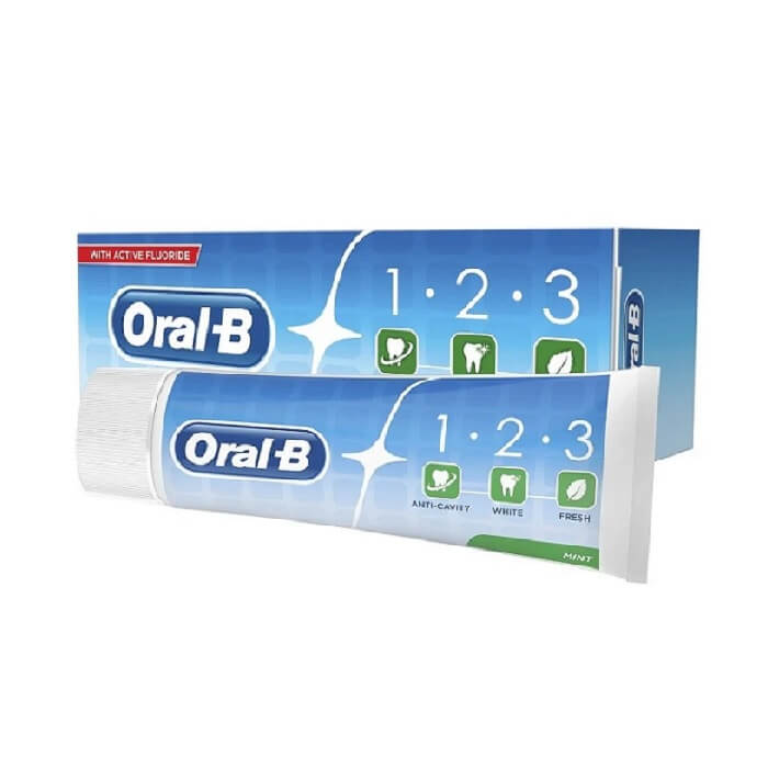 Oral-B 1.2.3 Fresh Mint Toothpaste for White Teeth 75 ml