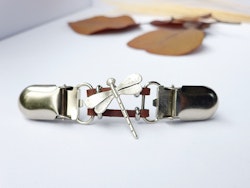 Cardigan clip with hanging dragonfly