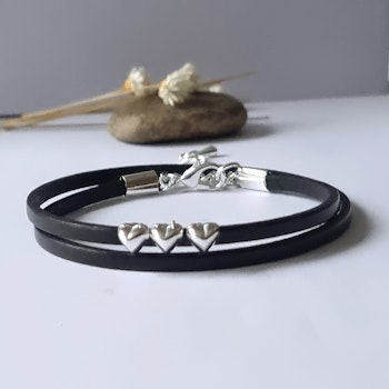 Armband Heart to Heart - finns i flera färger