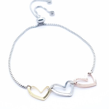 Armband " Tre hjärtan"