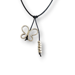 Halsband med slända och pärlor