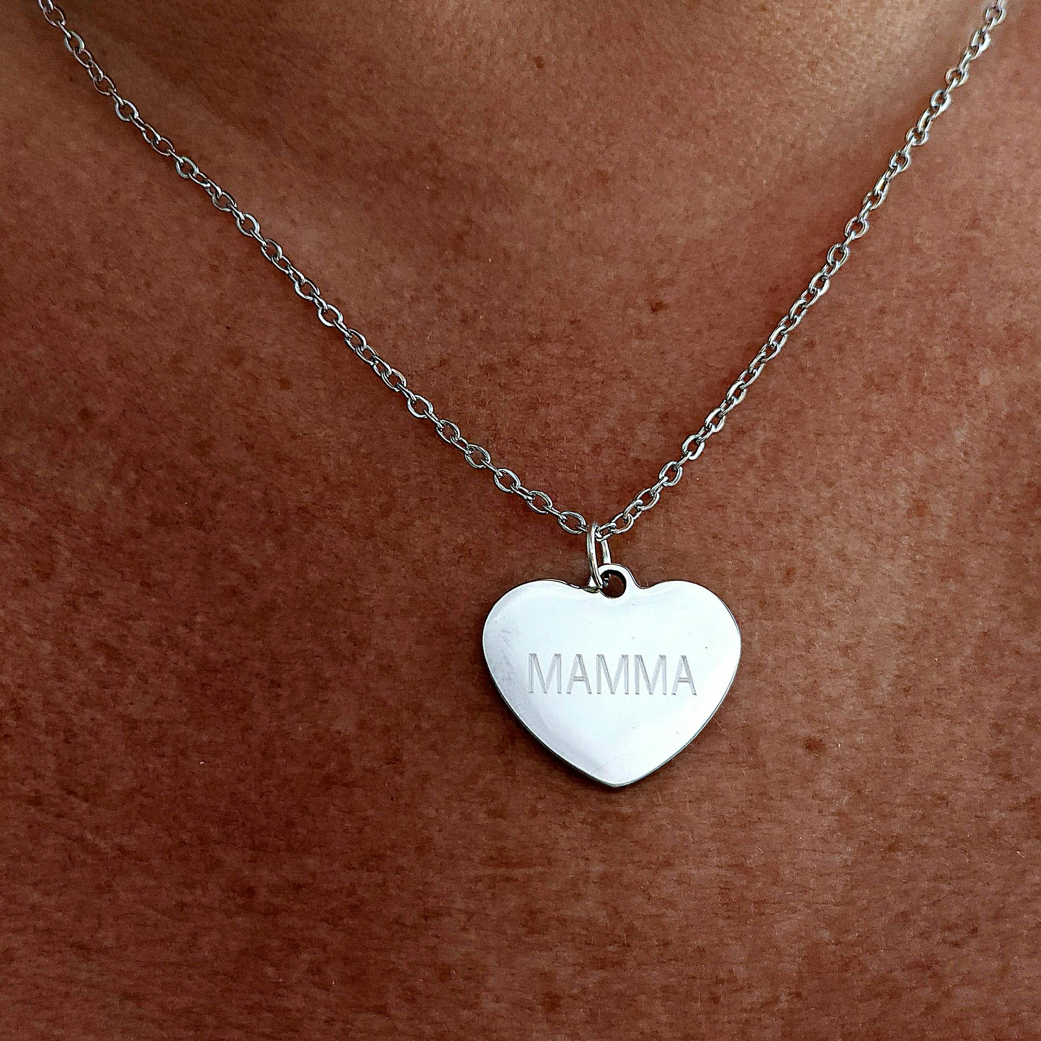 Graverat halsband Hjärta med egen text - byannaswe jewelry ...handmade and  more