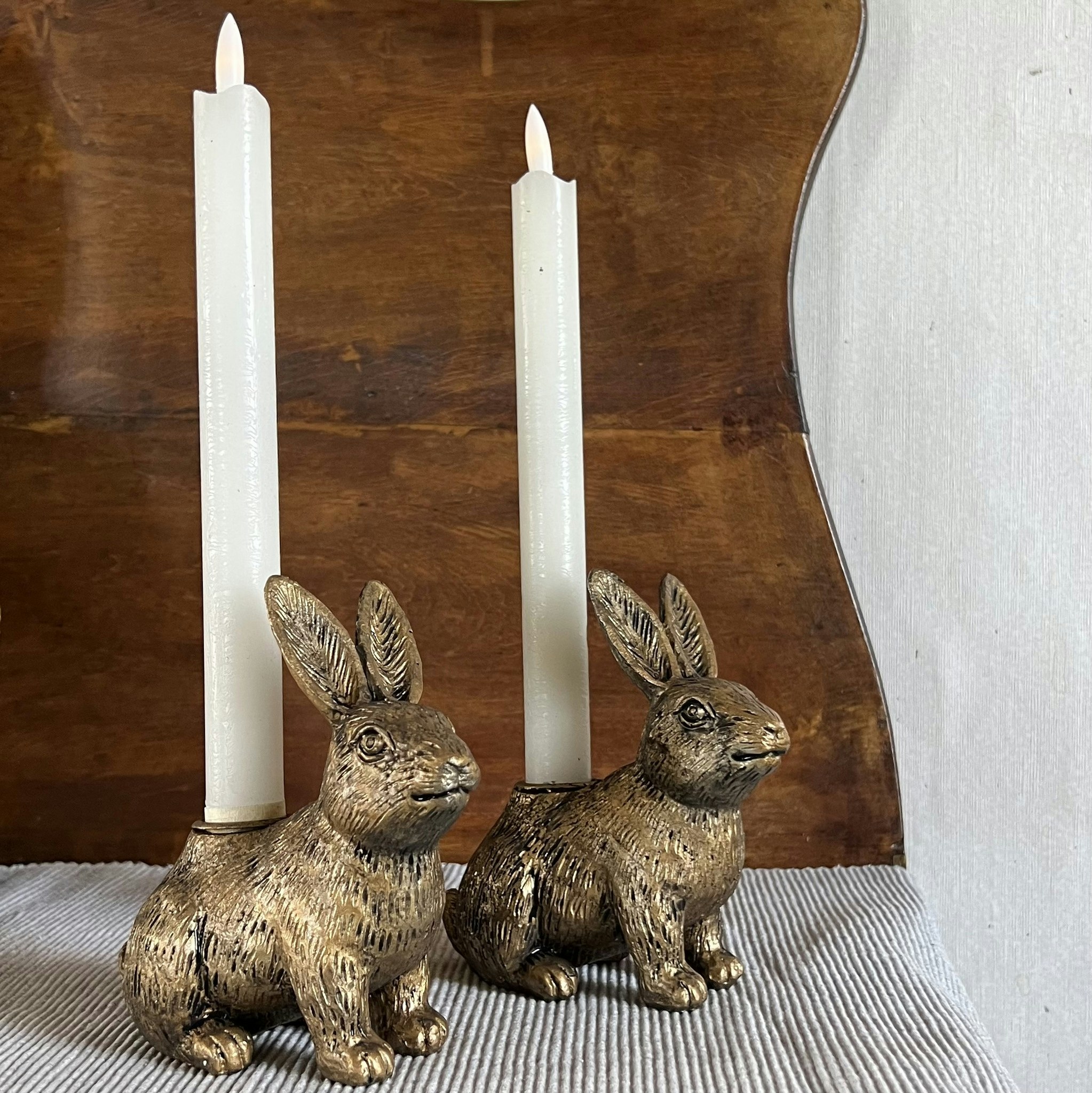 Ljusstake Hare Antik Guld Poly