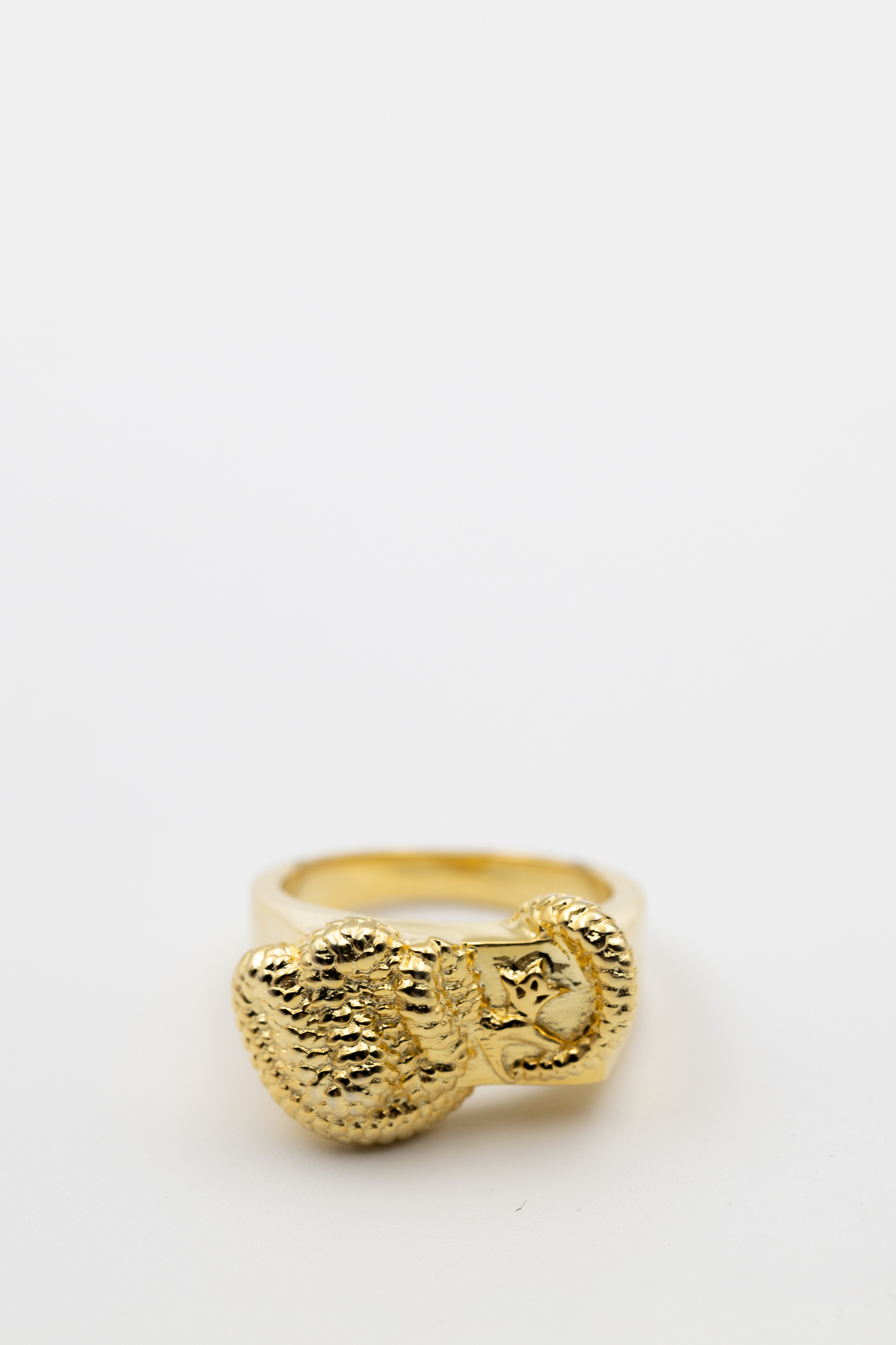 Regal Ring Gold