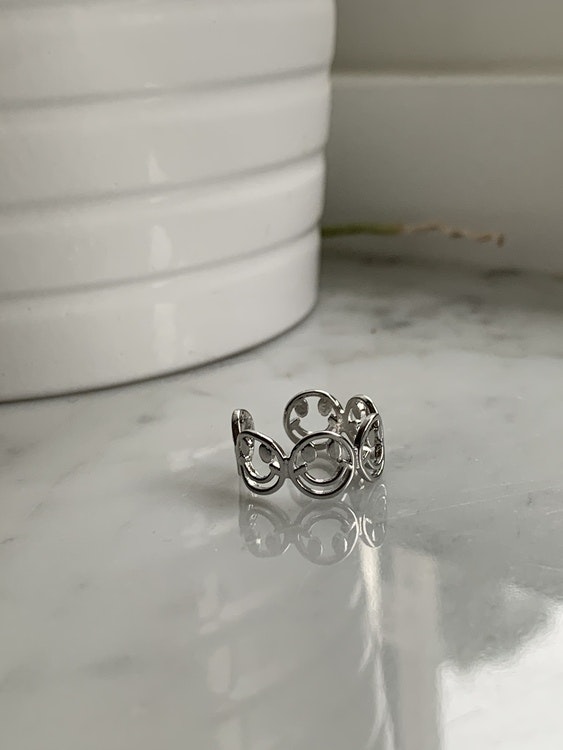 Smiley face ring