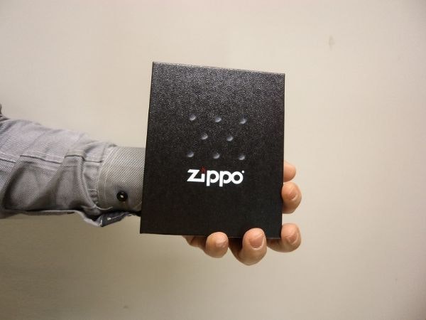 Presentförpackning ZIPPO + tillbehör