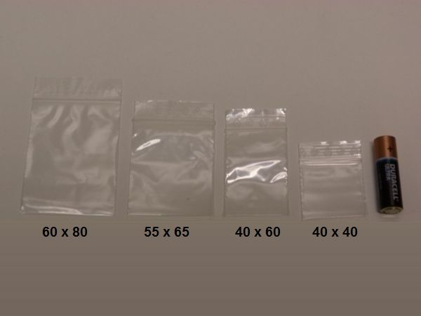 Blixtlåspåsar / Zippåsar: 4 buntar X 100 påsar (olika storlekar)