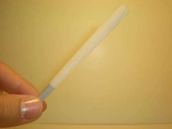 Färdigrullade koniska cigarettpapper (4 förpackningar x 3st)