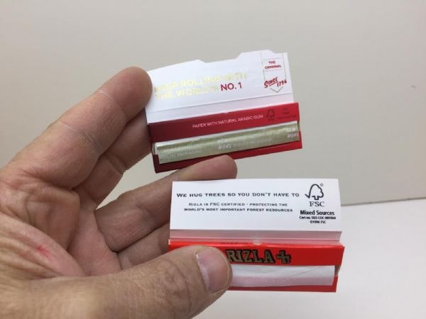 DISPLAY: Rizla Röd Mini (100 st)