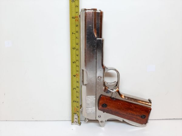 Colt M1911A1 Semi-automatic Pistol Replika