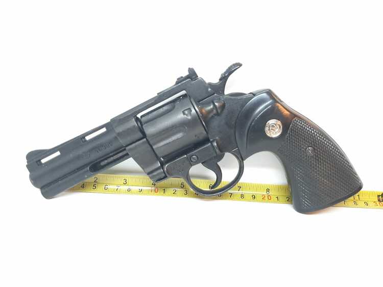 Phyton Revolver .357 (Magnum - 4") Replika