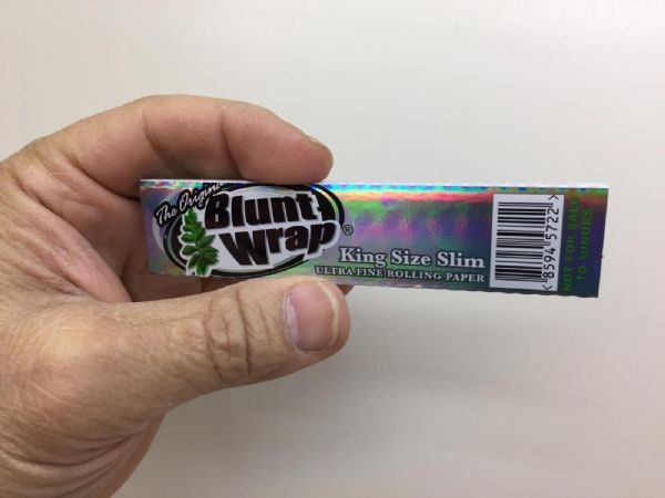 Två Displays Bluntwrap Slims + En Display RAW Filtertips