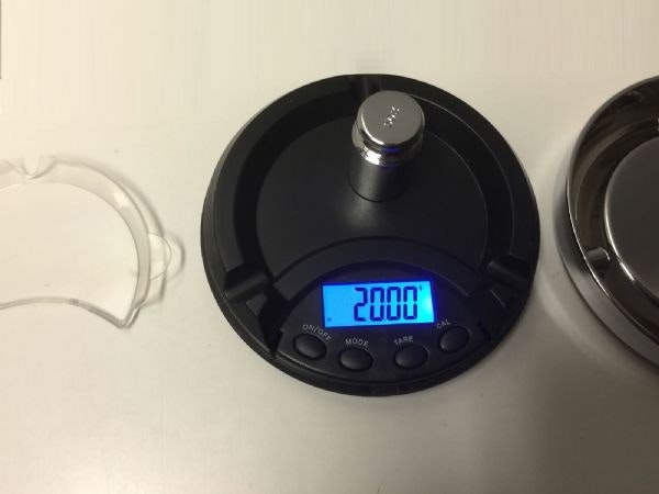 Digitalvåg Askkopp (100 / 0.01 gram) + Vikt (20 g)