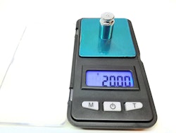 Digitalvåg (200 / 0.01 gram) + Vikt (20 g)