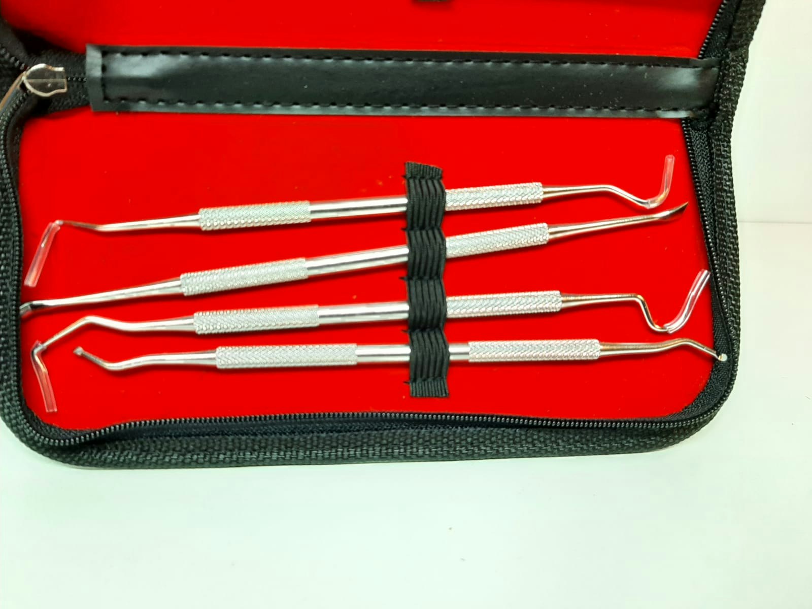 Set med 8st verktyg (Tandläkare)