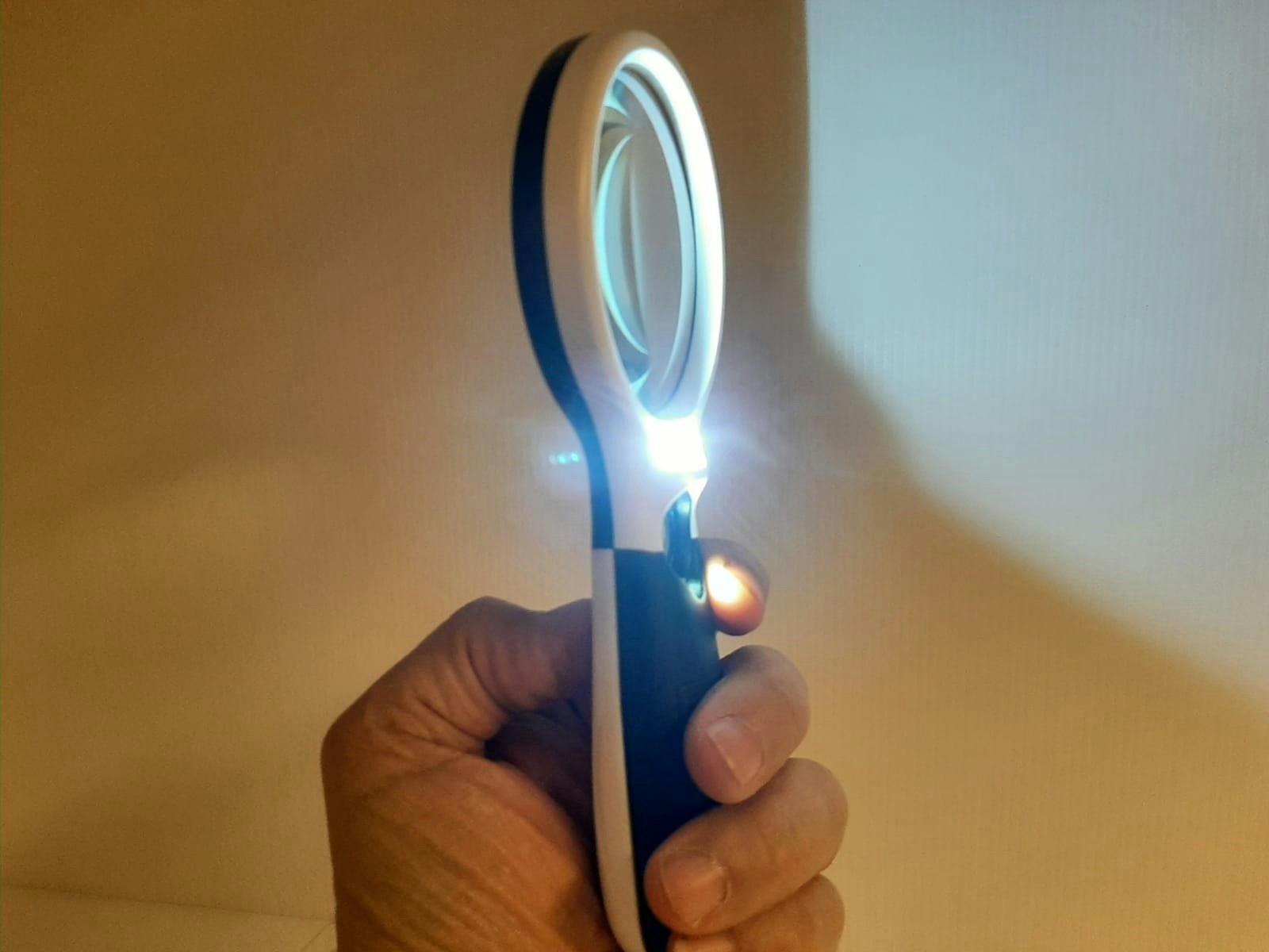 Förstoringsglas med LED (x10)