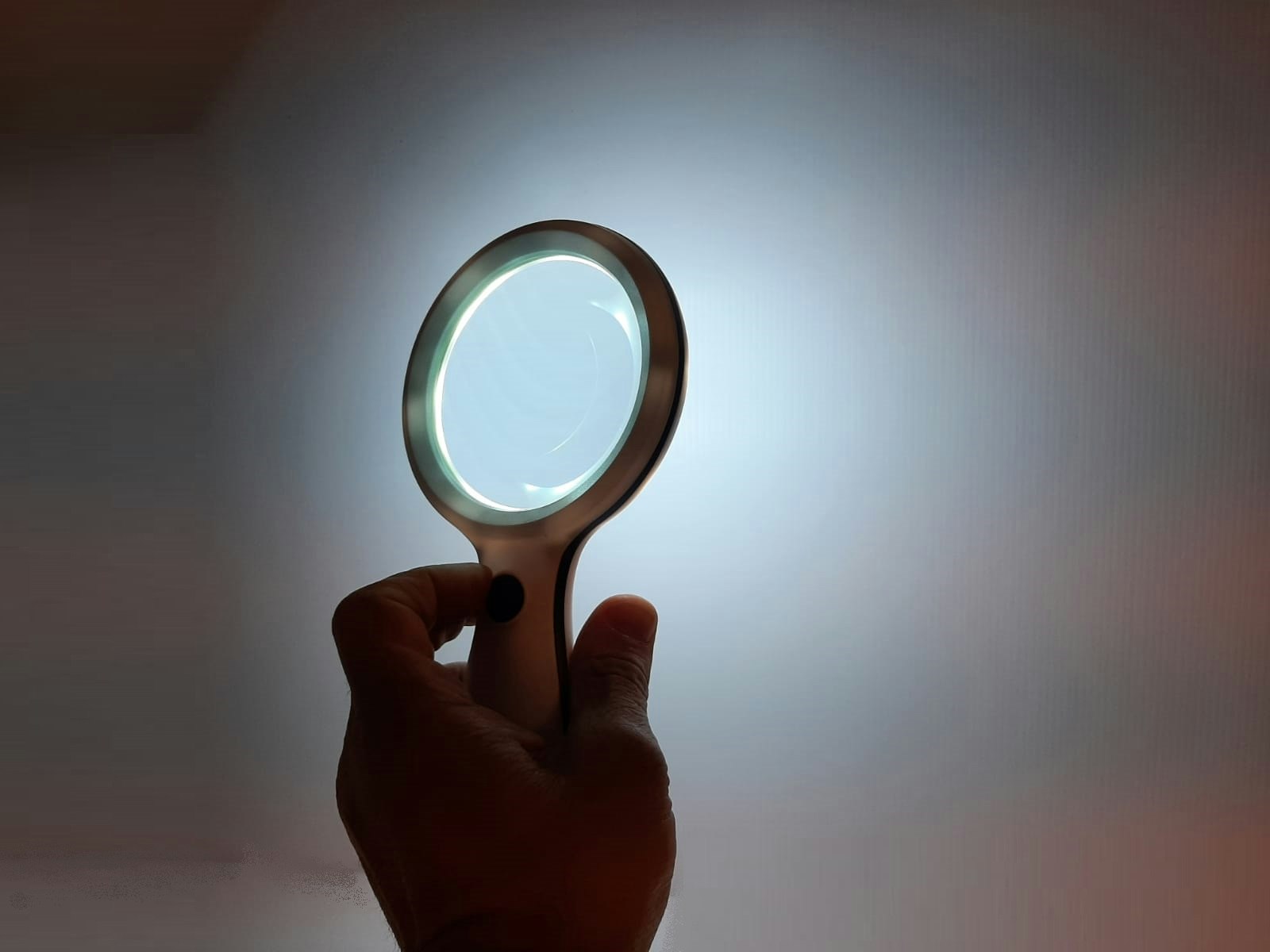 Förstoringsglas med LED (x10)