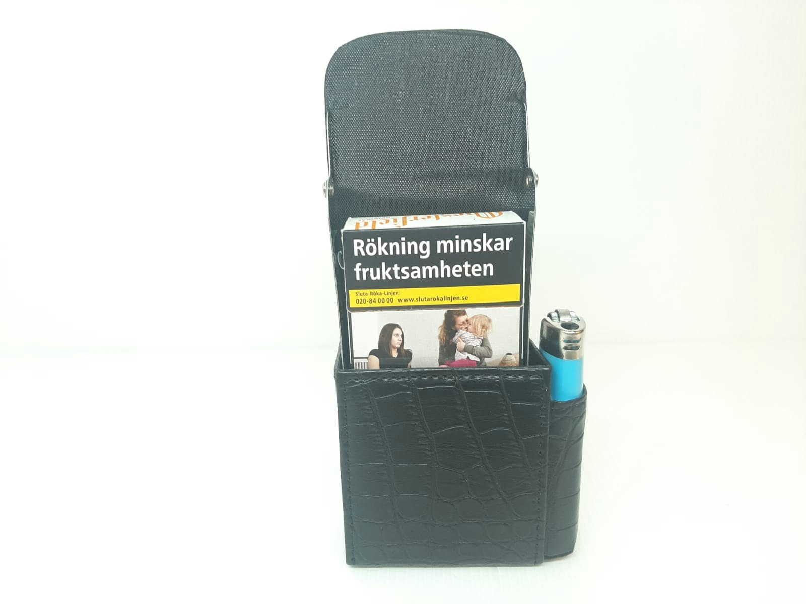 Cigarettetui + BIC Tändare