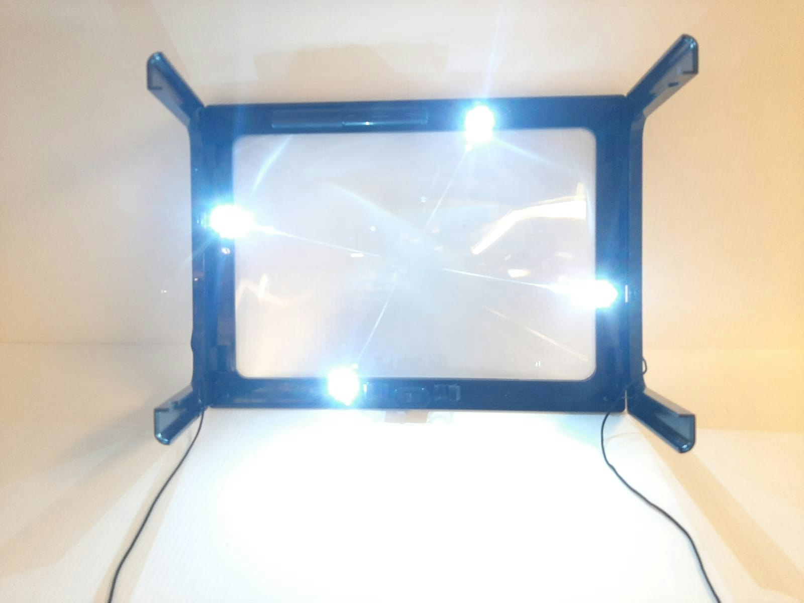 Förstoringsglas / Förstoringsplatta med LED