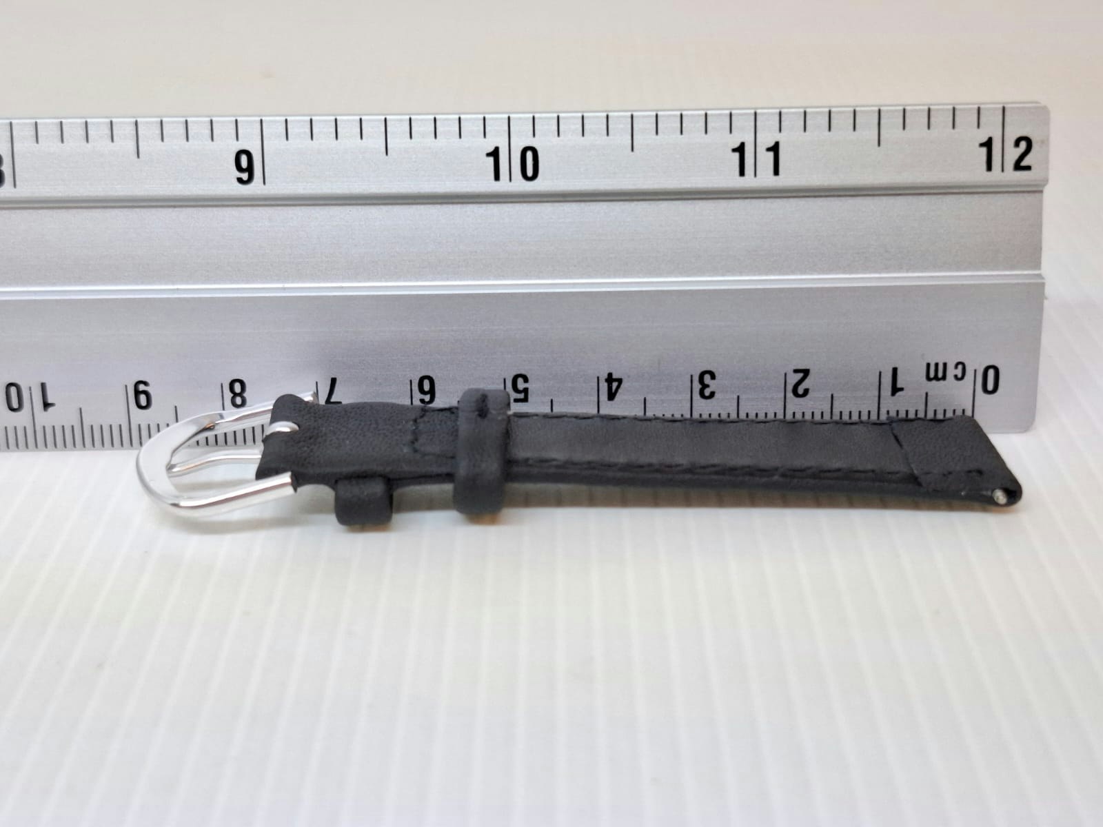 Armband SVART KALVSKINN (16 mm)
