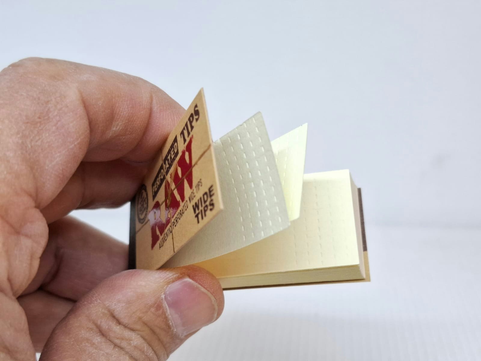 Två Displays Bluntwrap Slims + En Display RAW Filtertips