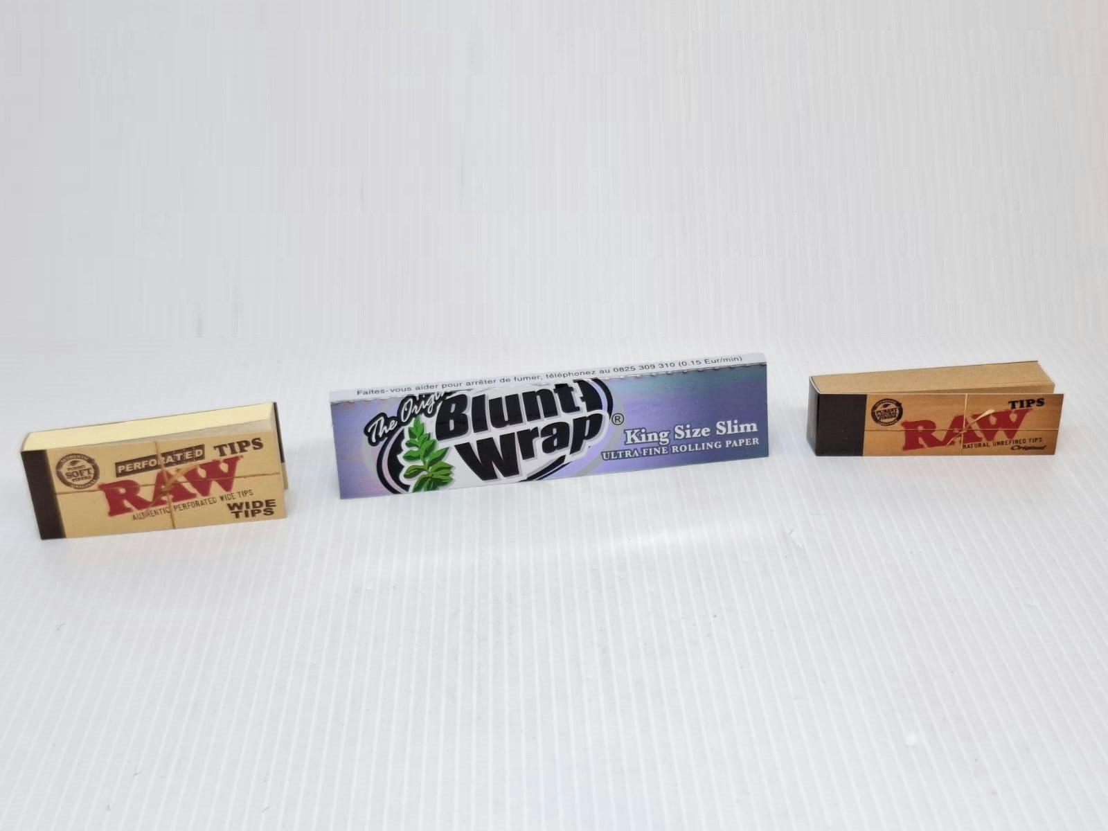 Två Displays Bluntwrap Slims + En Display RAW Filtertips