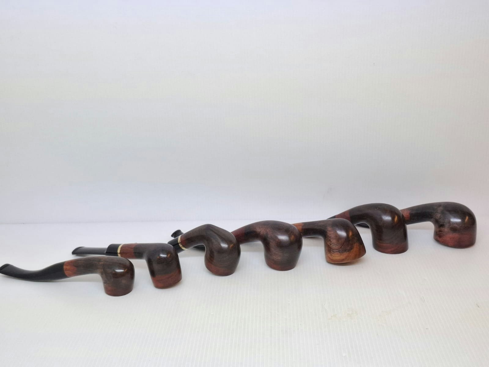 DISPLAY: Szabo pipa (7 stycken)