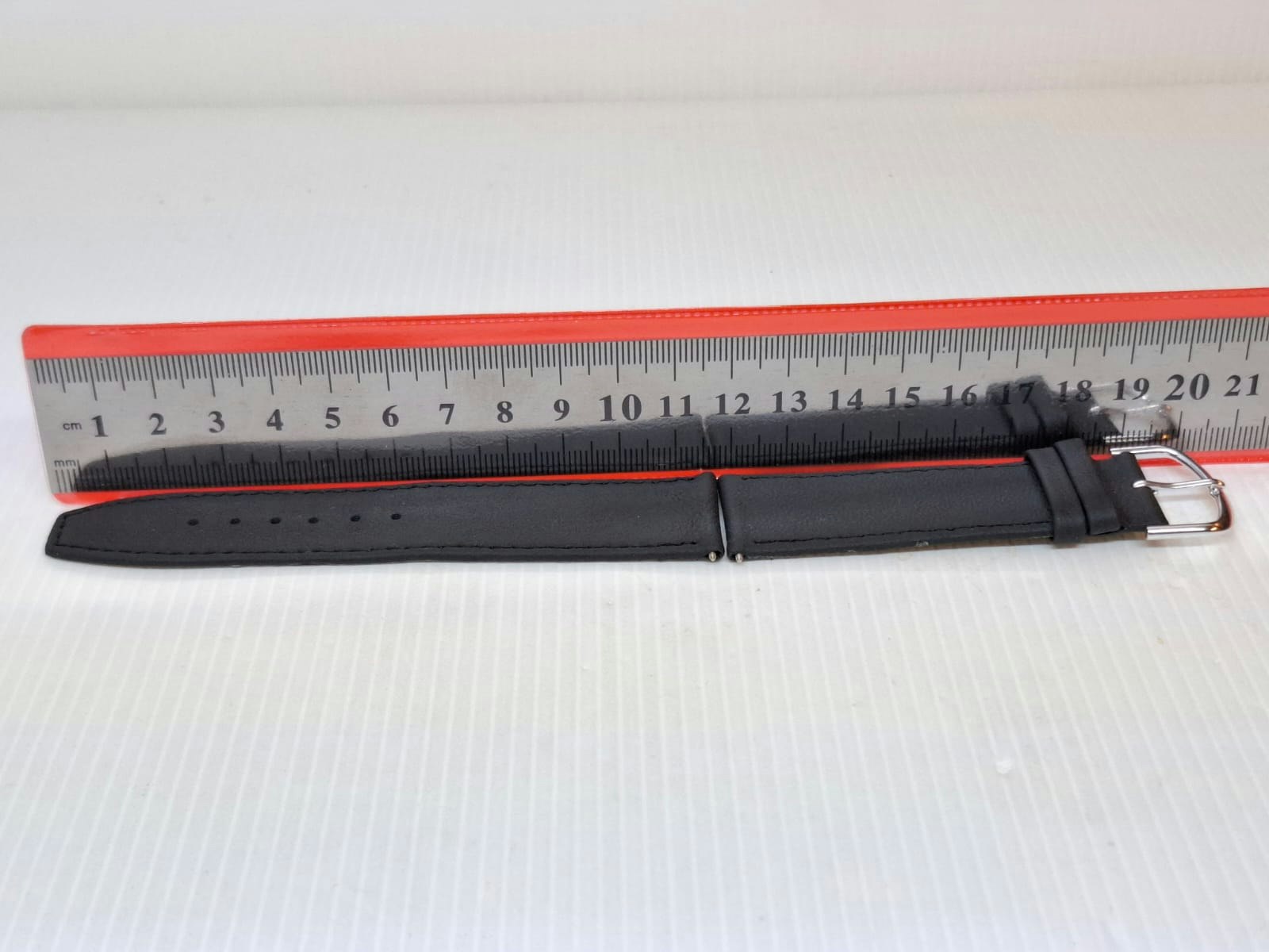 Armband SVART KALVSKINN (24 mm)