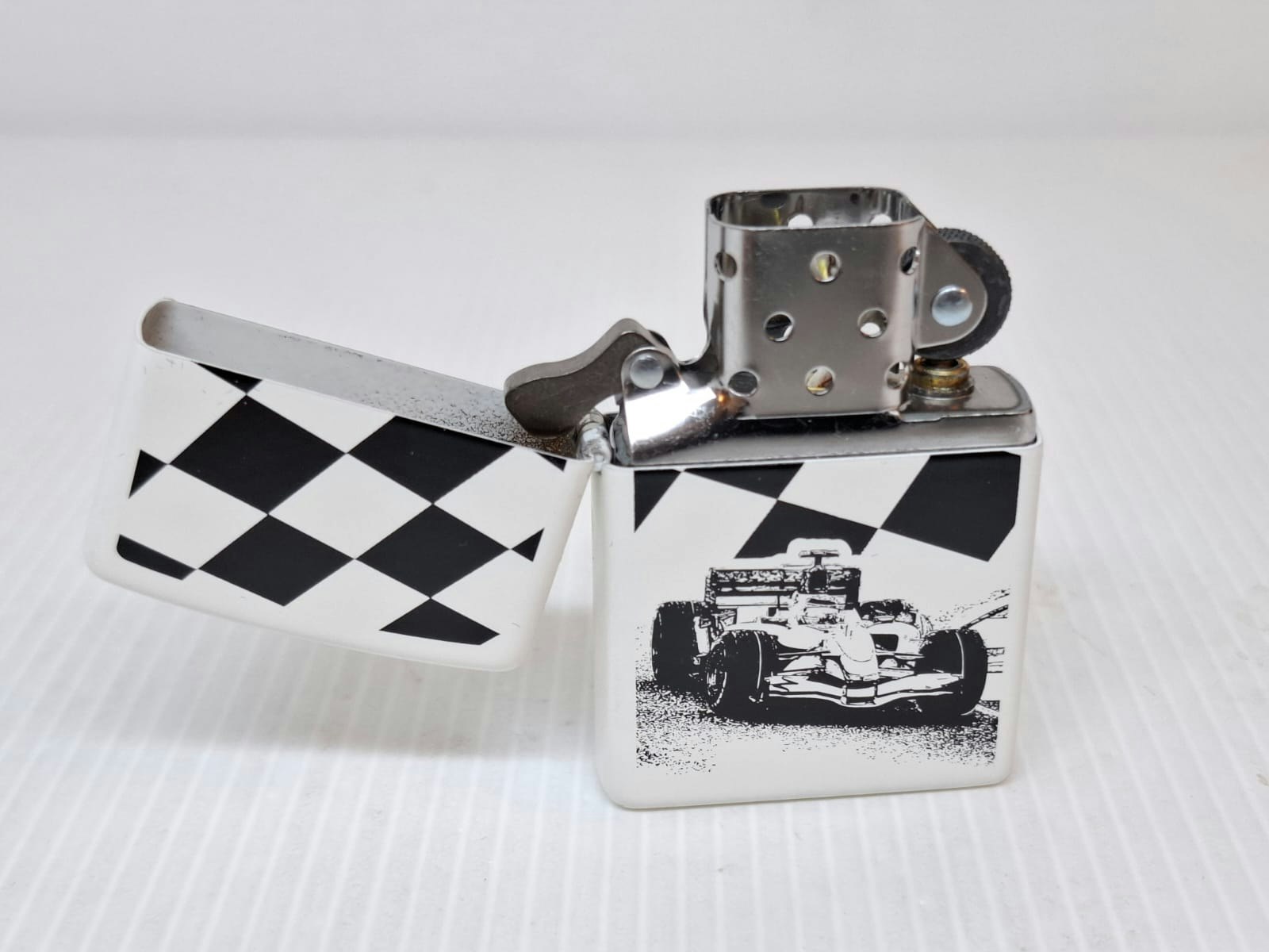 Zippotändare Formula One F1 + Stift
