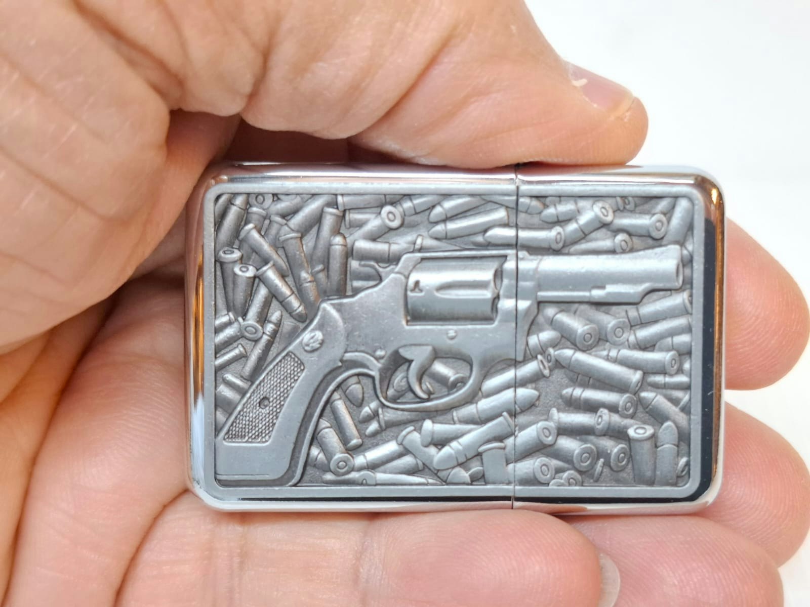 DISPLAY: Bensintändare Angelo GUNS
