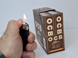 DISPLAY: OCB Kingsize Slim Unbleached
