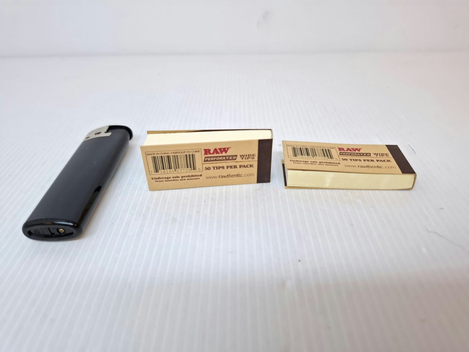 TVÅ DISPLAY: Bluntwrap Slims + tillbehör