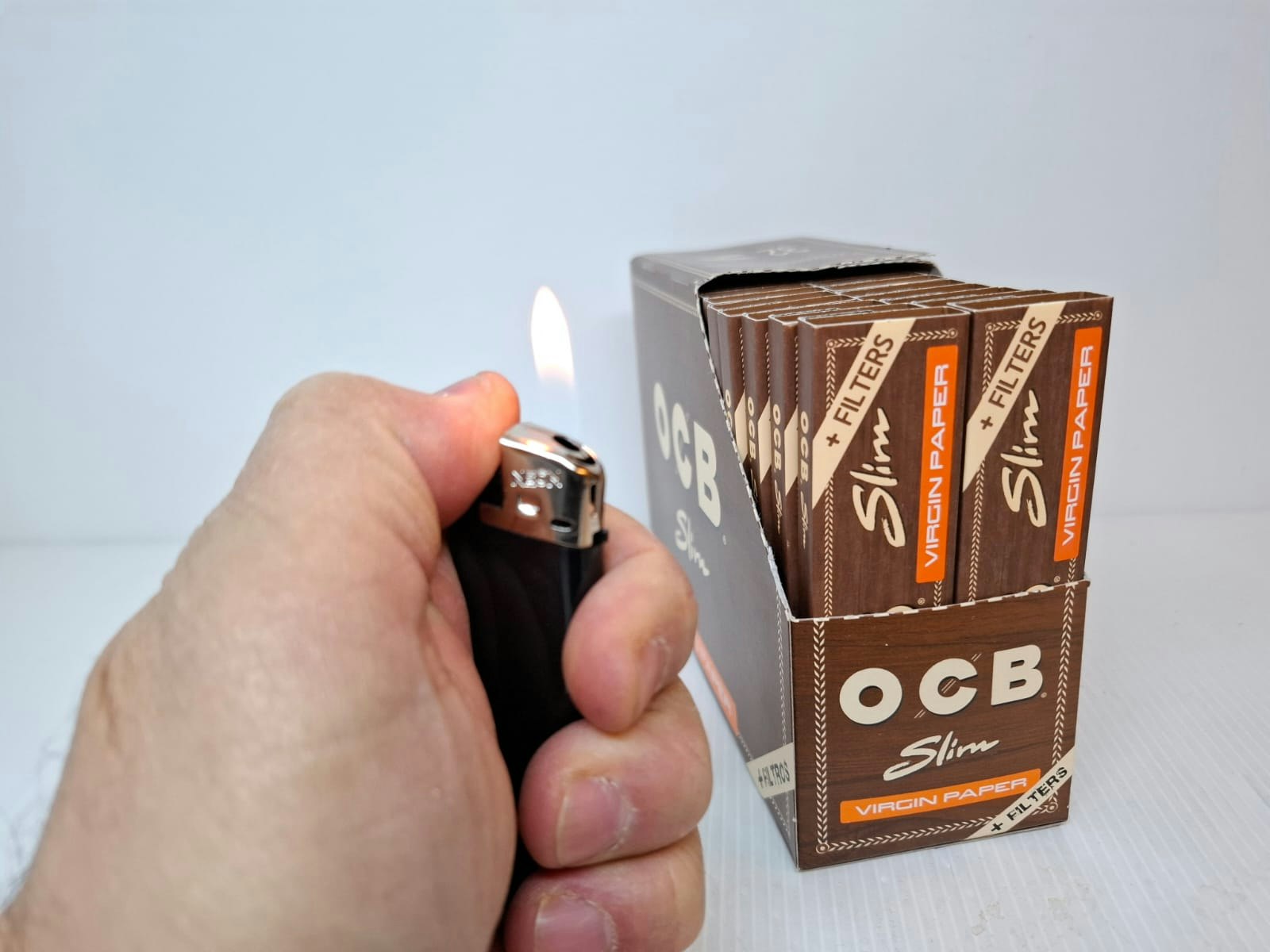 DISPLAY: OCB Kingsize Slim Unbleached + Filter