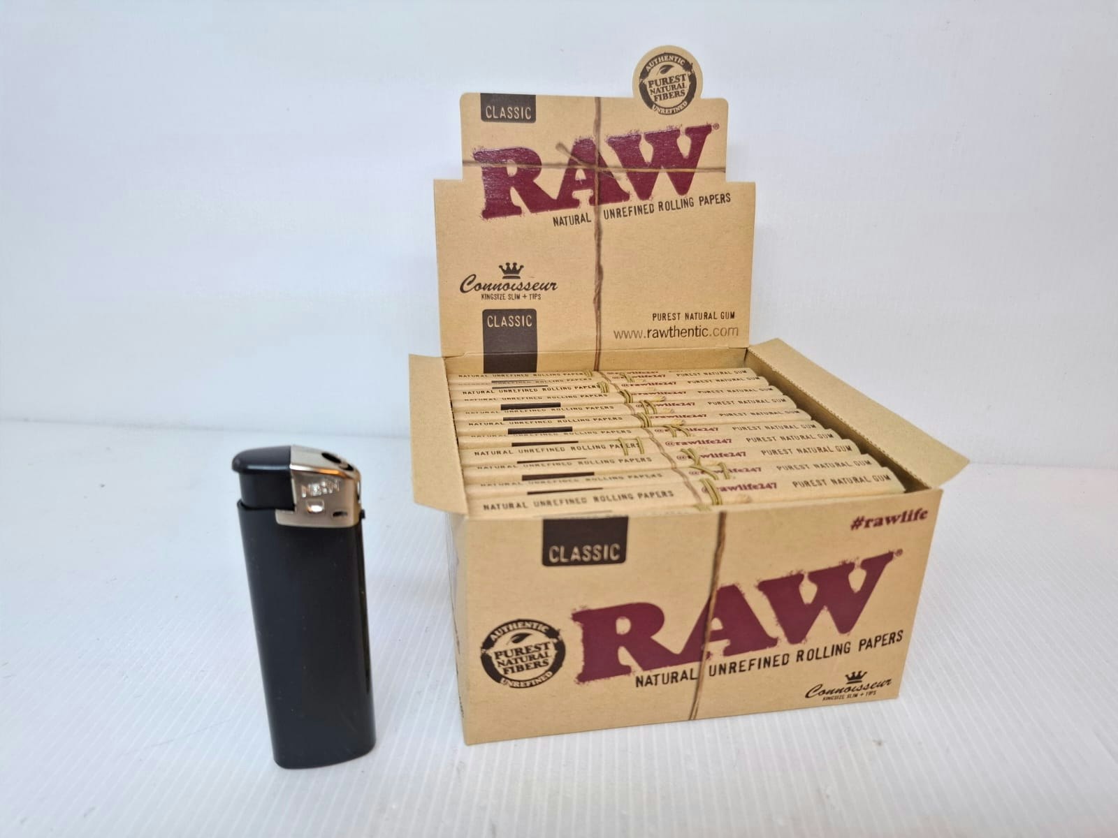DISPLAY: RAW Kingsize Slims + Filter