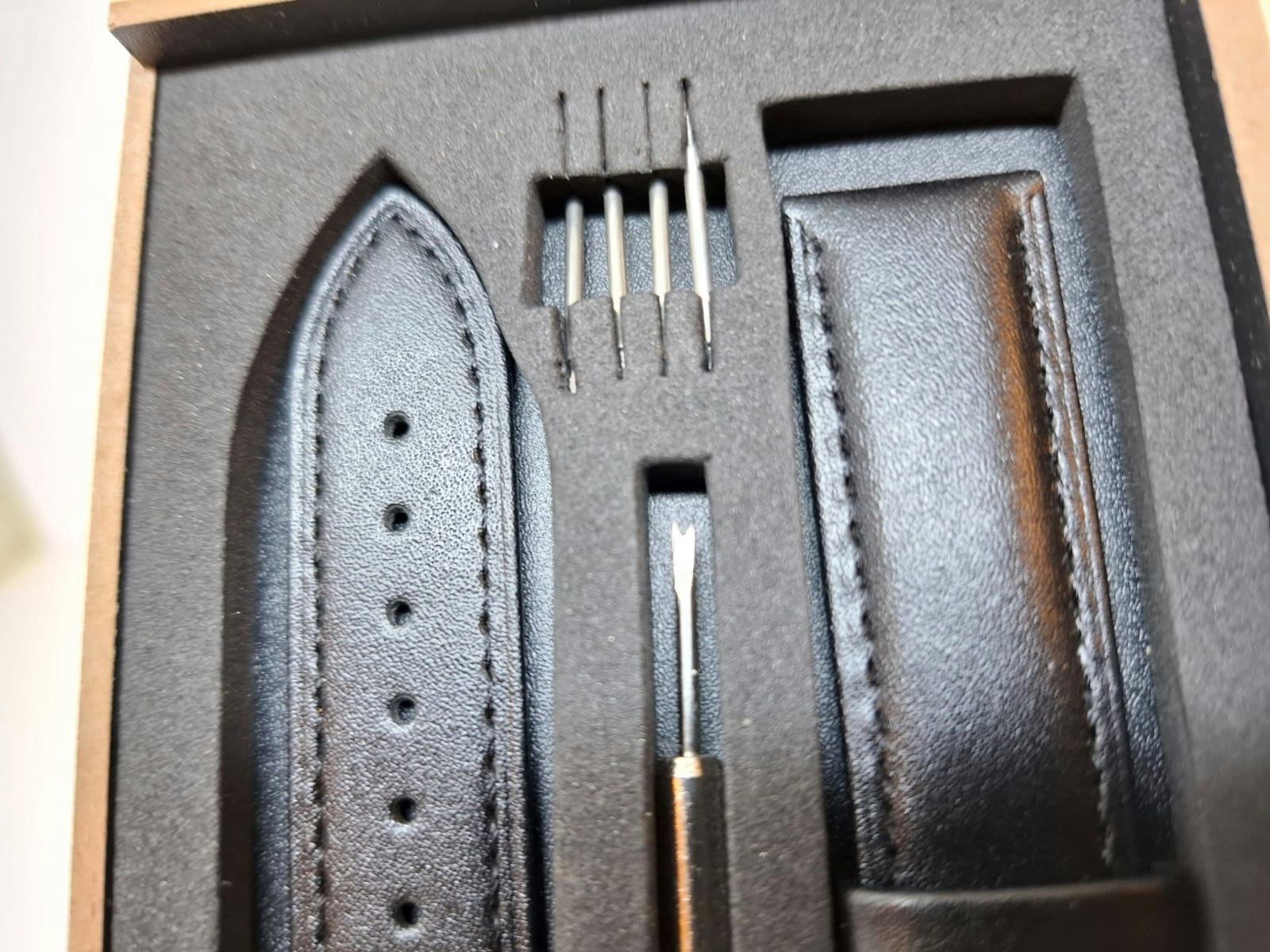 Armband SVART (19 mm) + tillbehör
