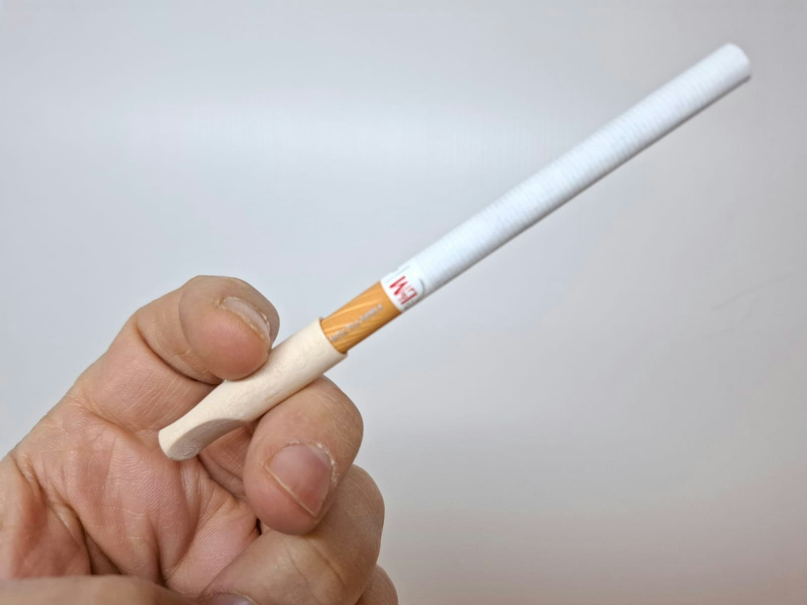 10 stycken Cigarettmunstycke TRÄ (3.5 cm)