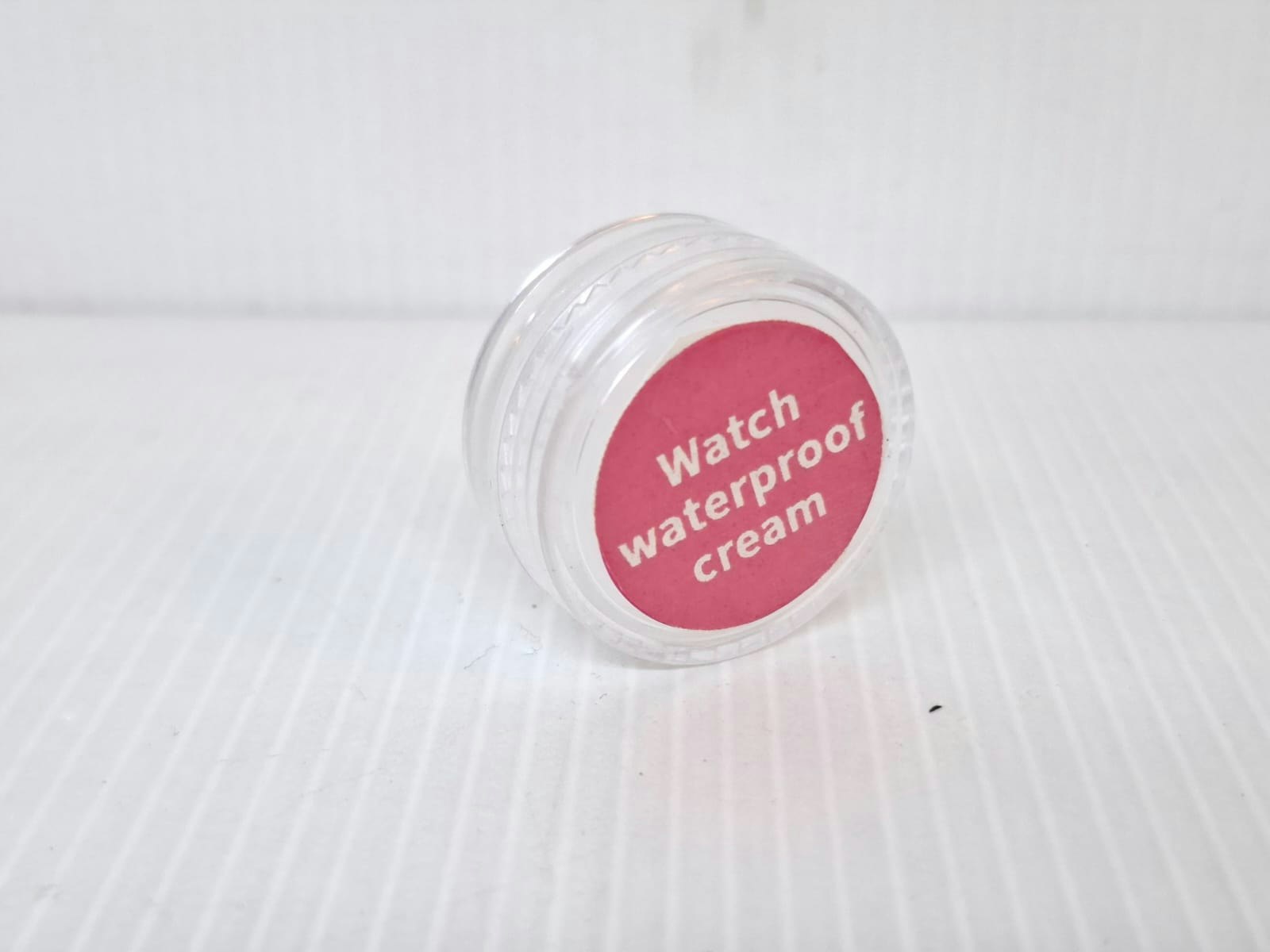 Vattenavvisande Kräm (Vattentät / Waterproof)