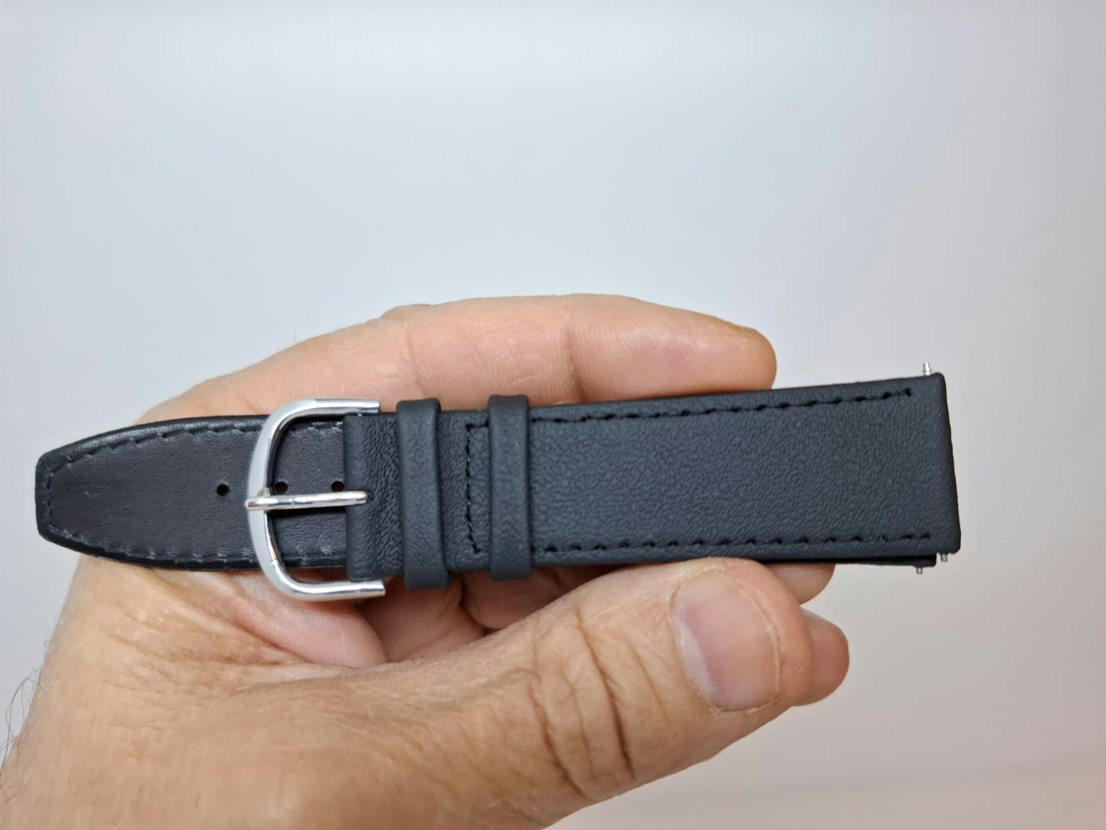 Armband SVART KALVSKINN (22 mm)