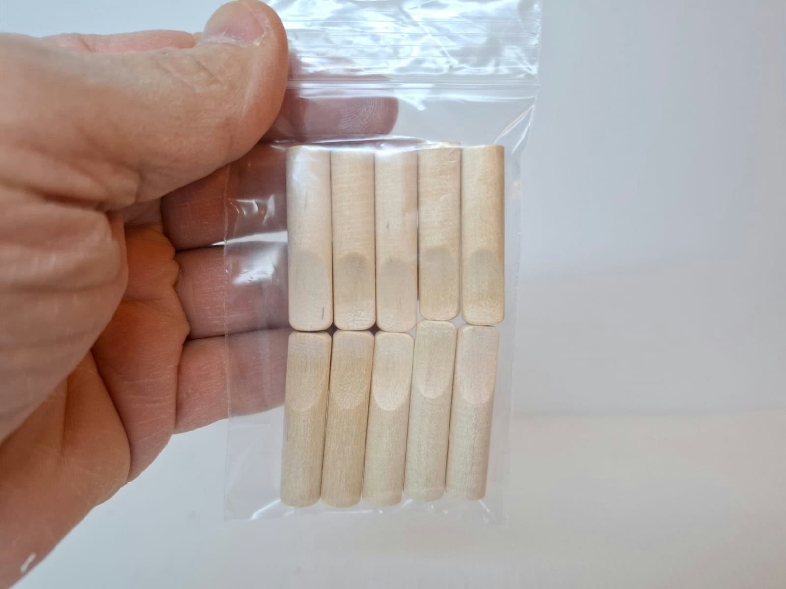 10 stycken Cigarettmunstycke TRÄ (3.5 cm)
