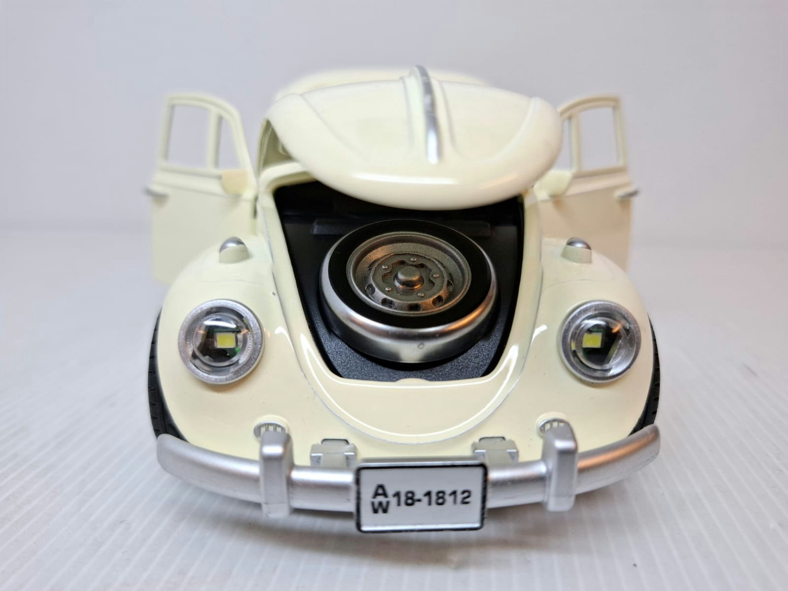 Modellbil Volkswagen Beetle (VW) - Skala 1:18