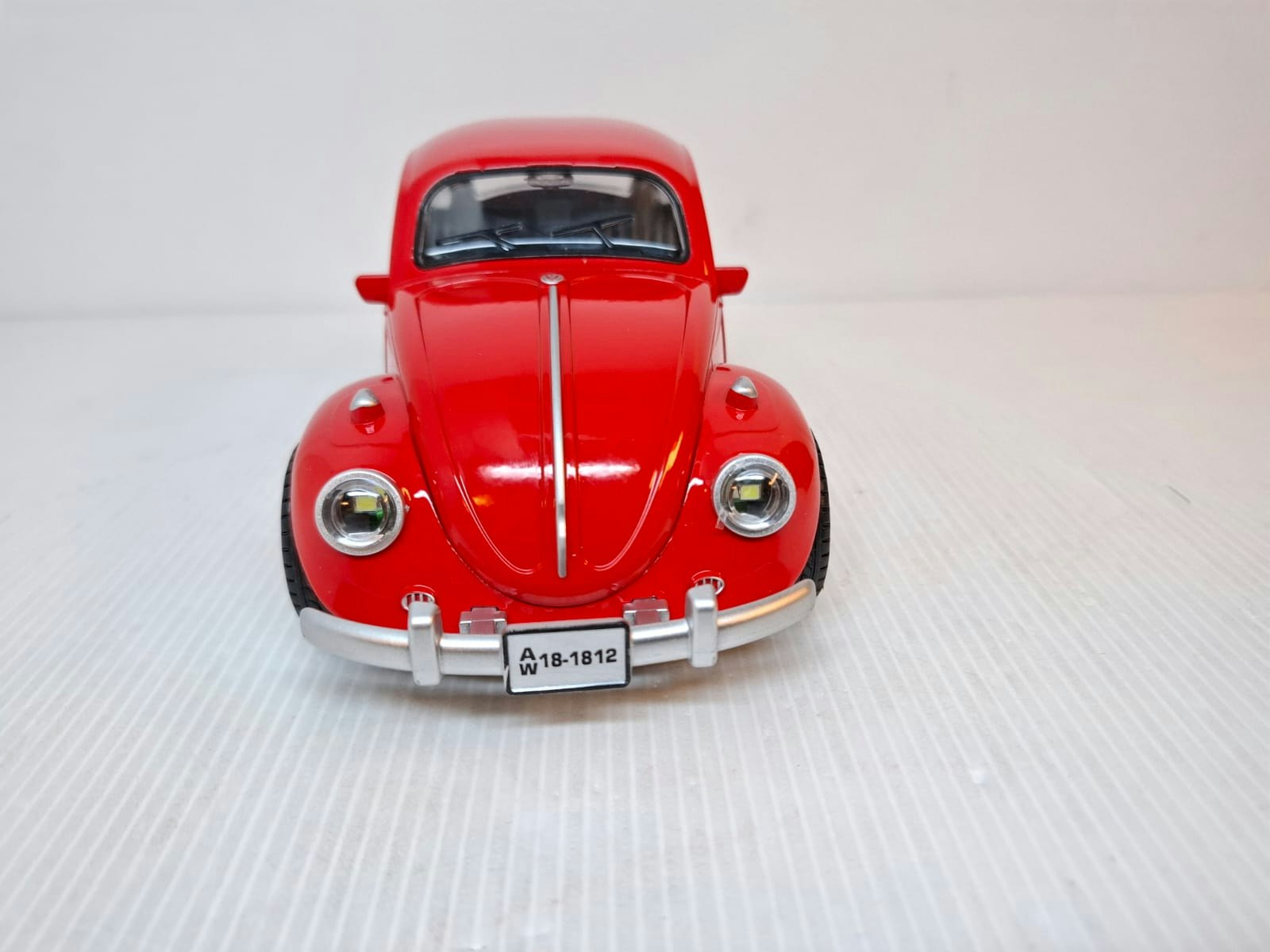Modellbil Volkswagen Beetle (VW) - Skala 1:18
